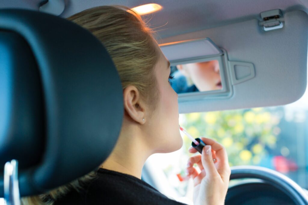 Applying Make-up or Grooming While Driving: Dangers of Distraction