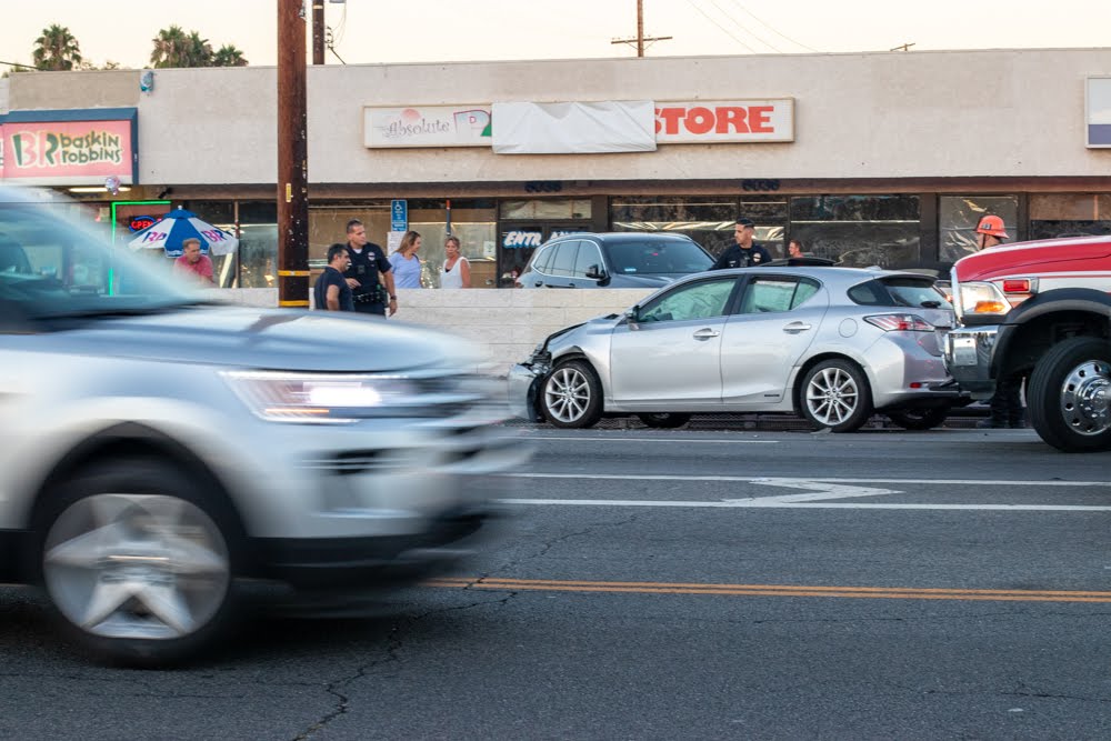 Salt Lake City, UT – Injuries Reported in Crash on S Delong St