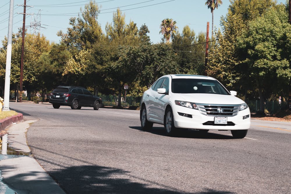 Vineyard, UT – Car Crash with Injuries Reported on W Avery St