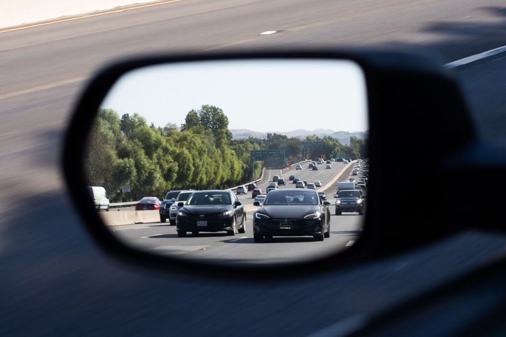 St. George, UT – Car Crash with Injuries blocks Bloomington Roundabout