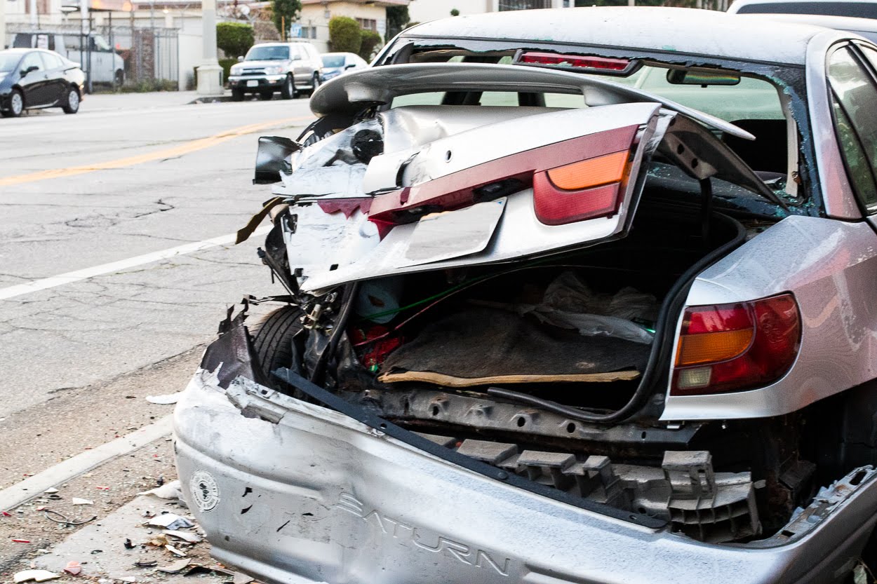 Salt Lake City, UT - Crash on 900 S Leaves Victims Injured