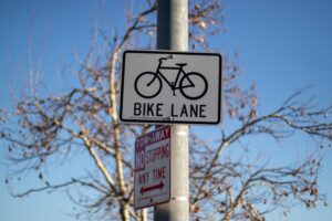 Salt Lake City, UT - Bicyclist Hurt After Crash on N Temple St