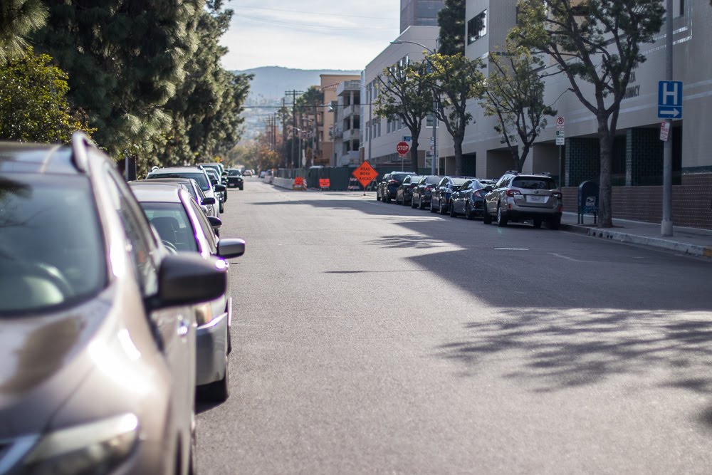 Salt Lake City, UT - Injuries Reported After Crash on Gladiola St